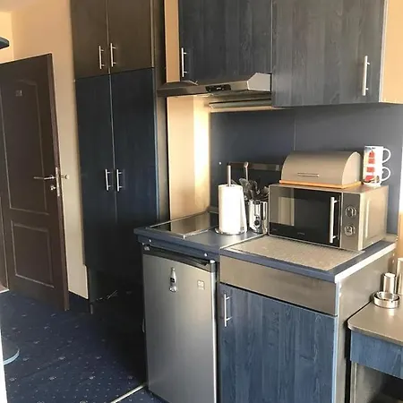 Studio 210 In Apart Central * סאני ביץ'